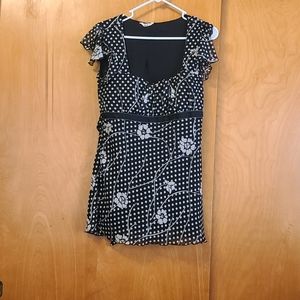 Maurices Studio Y black and white top